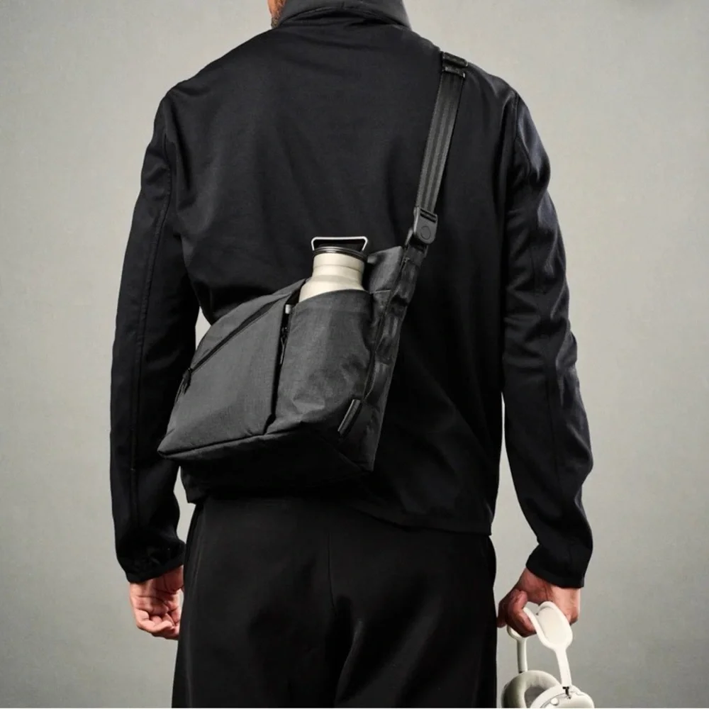 NWT Alpaka Flow satchel 4L - black A5